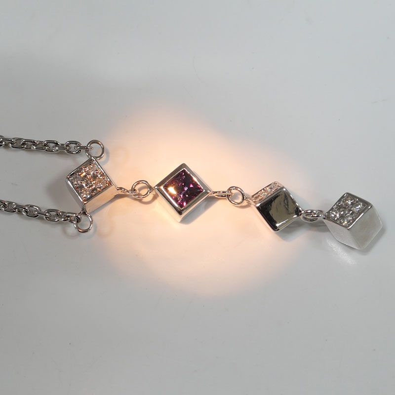 ジェムケリー アレキサンドライトネックレス K18WG 0.255/0.28ct 