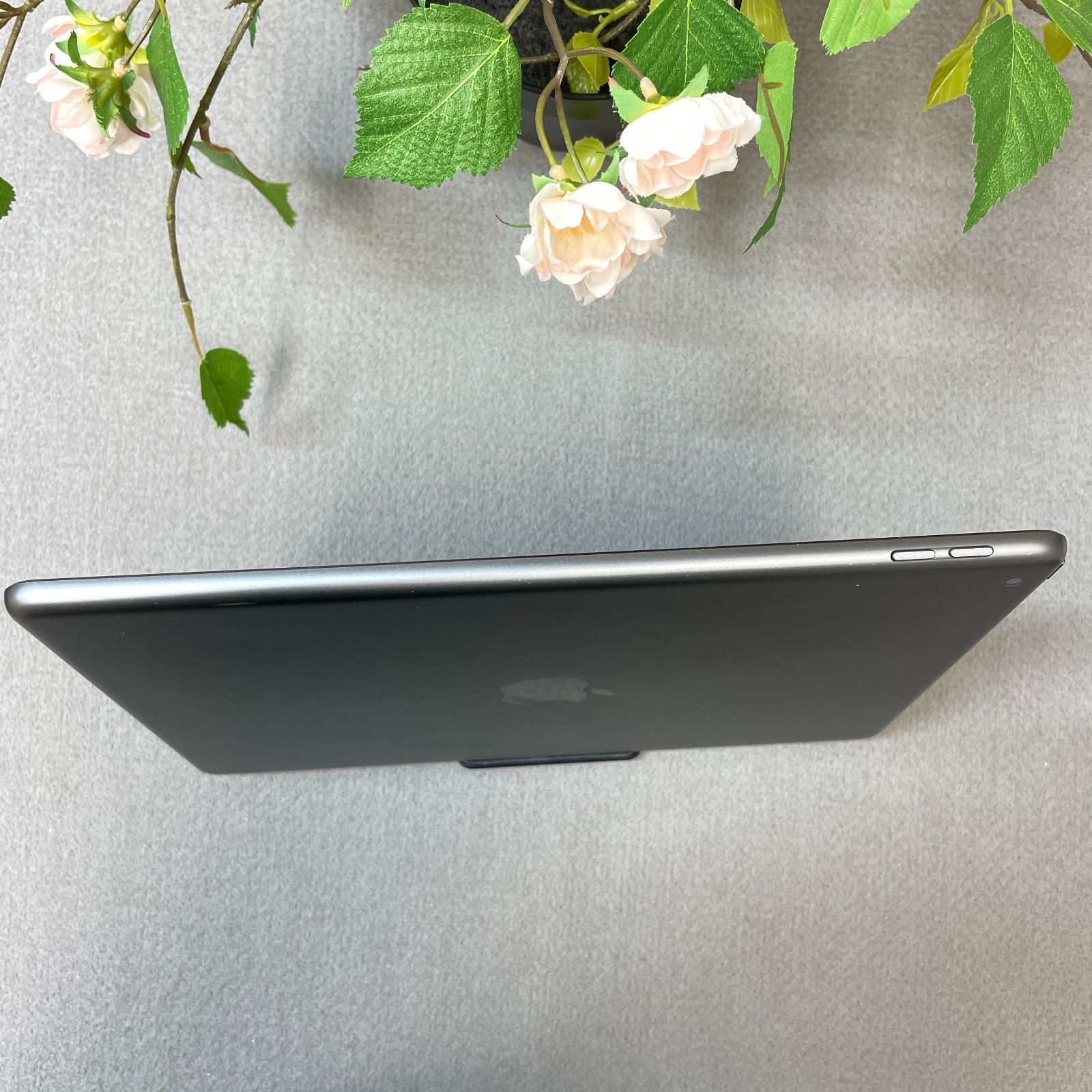 iPad(第8世代) 32GB スペースグレー Wi-Fiモデル 送料無料 32GB iPad 第8