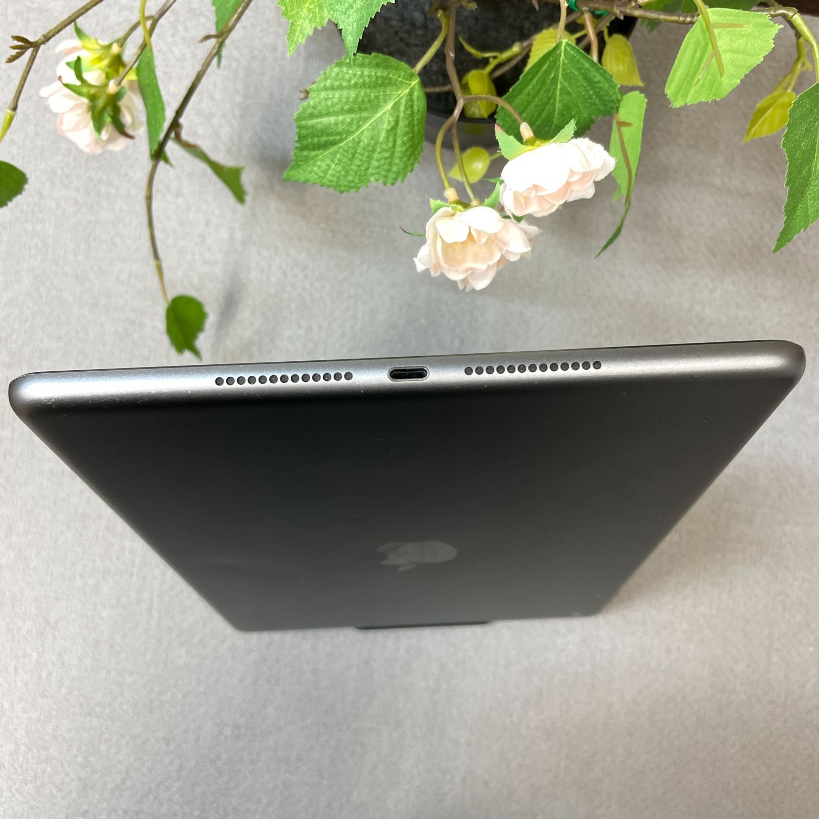 iPad(第8世代) 32GB スペースグレー Wi-Fiモデル 送料無料 32GB iPad 第8