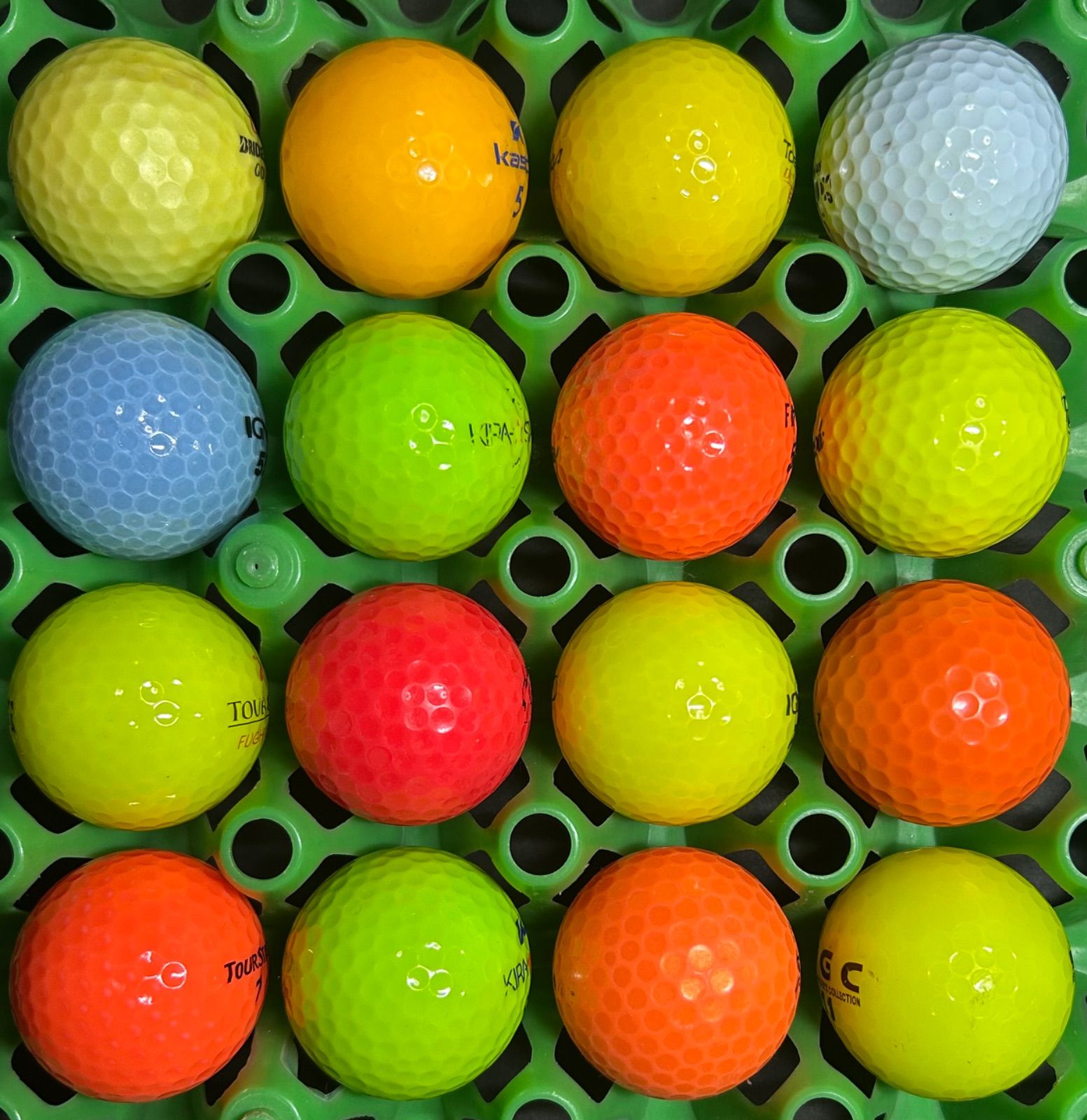 メーカー混合 ロストボール カラー 16個 ゴルフ ゴルフボール ジャンク