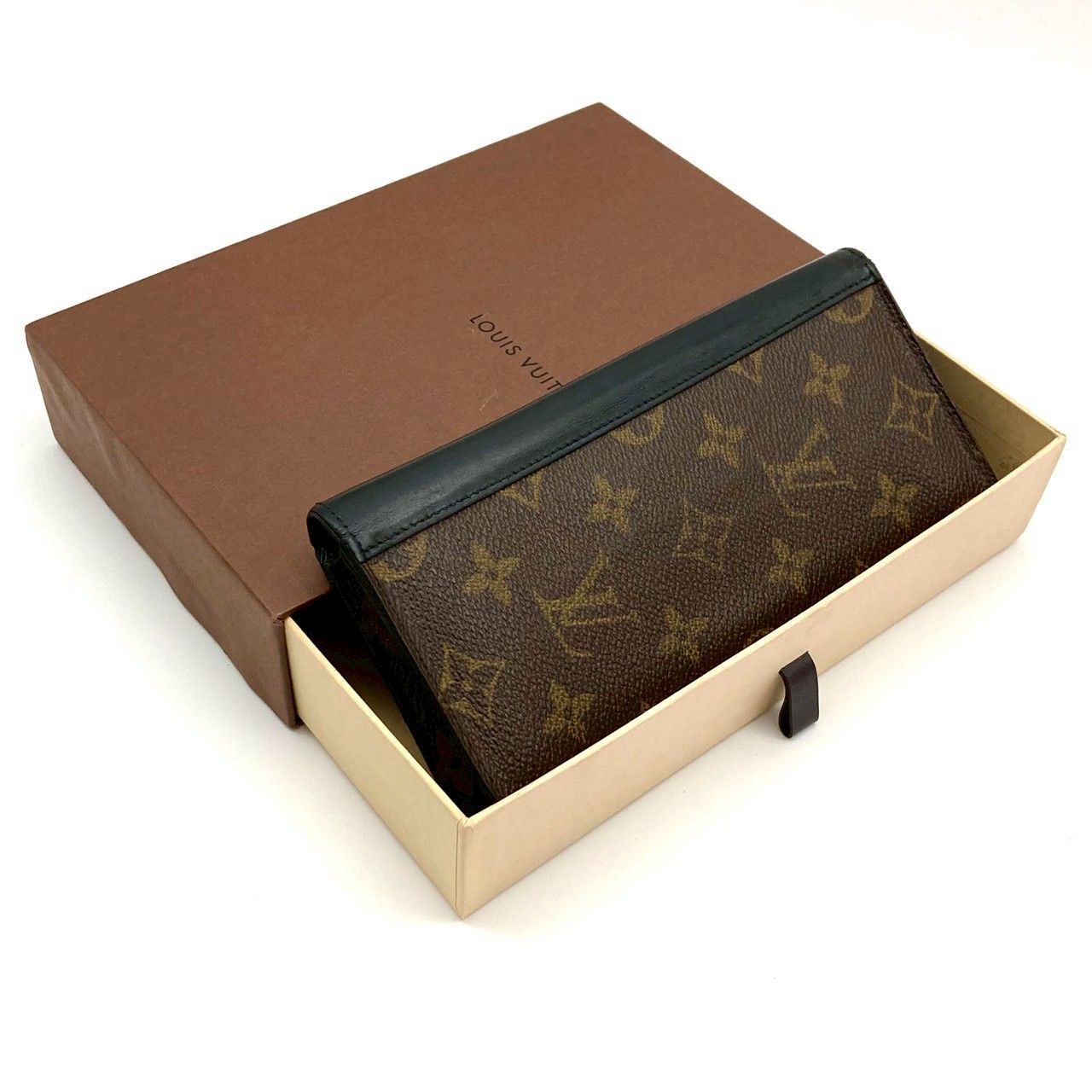 ルイヴィトン モノグラムマカサー ポルトフォイユタノン 長財布 Y80222