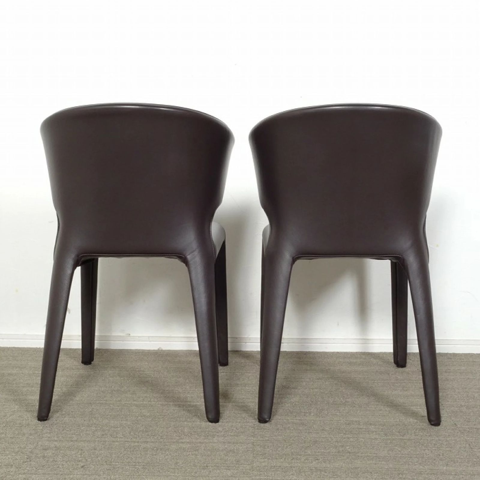 ◾︎SELUNO◾︎ 【展示美品】Cassina カッシーナ 367 HOLA / オラ