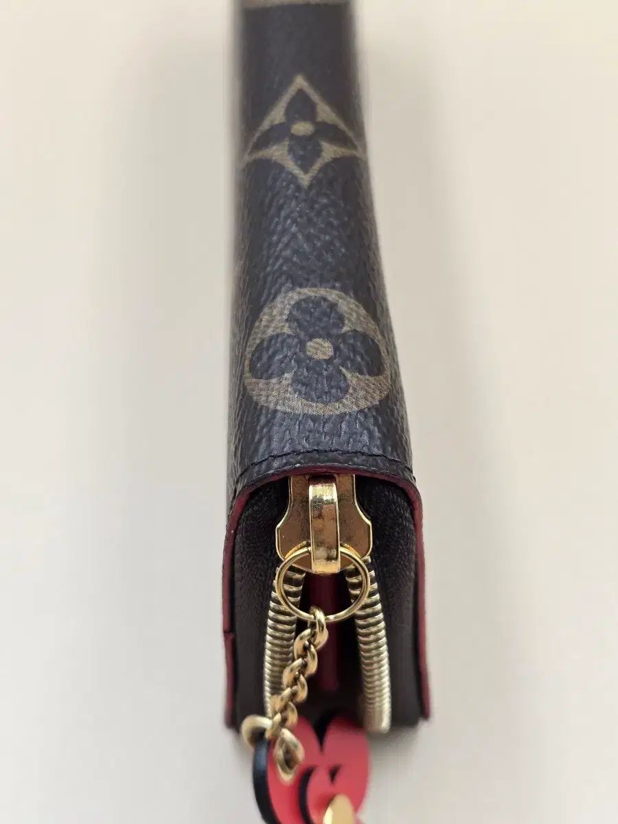 ルイヴィトン クレマンス フラワー チャーム 長財布 - メルカリ