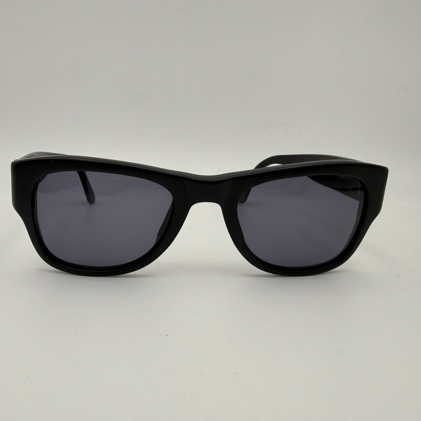 CHANEL（シャネル）ココマーク サングラス ブラックフレーム グレー