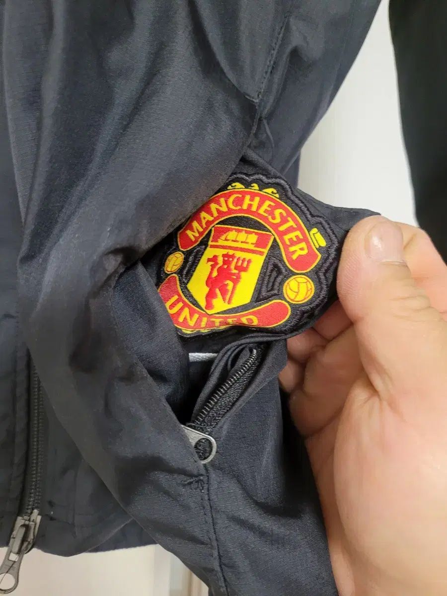 NIKE マンチェスター・ユナイテッドFC ウィンドブレーカー - メルカリ