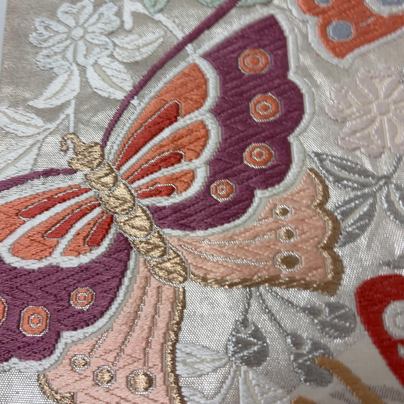 豪華唐織 袋帯 正絹 大胆な蝶 花草文 六通 MA-4227 - メルカリ