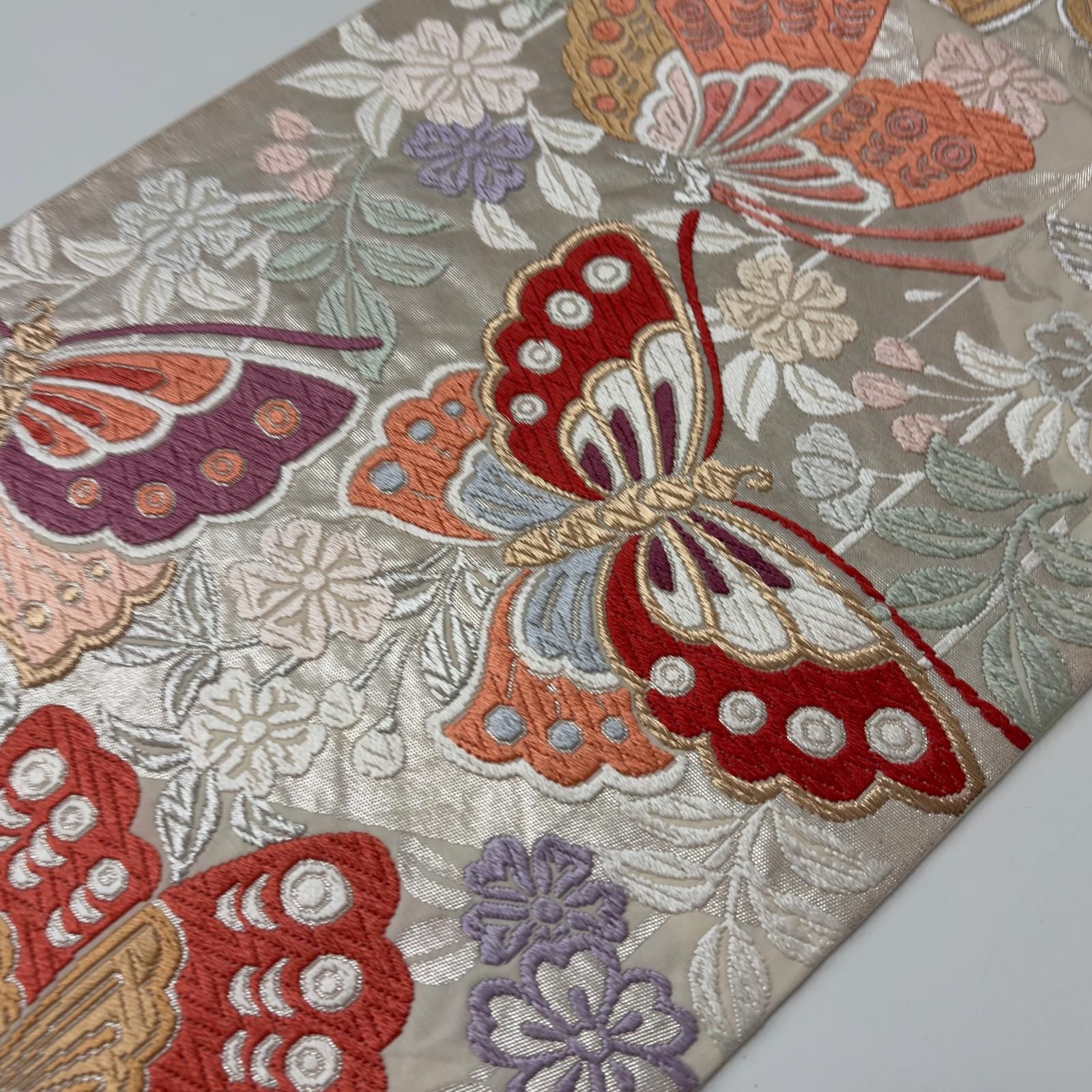 豪華唐織 袋帯 正絹 大胆な蝶 花草文 六通 MA-4227 - メルカリ