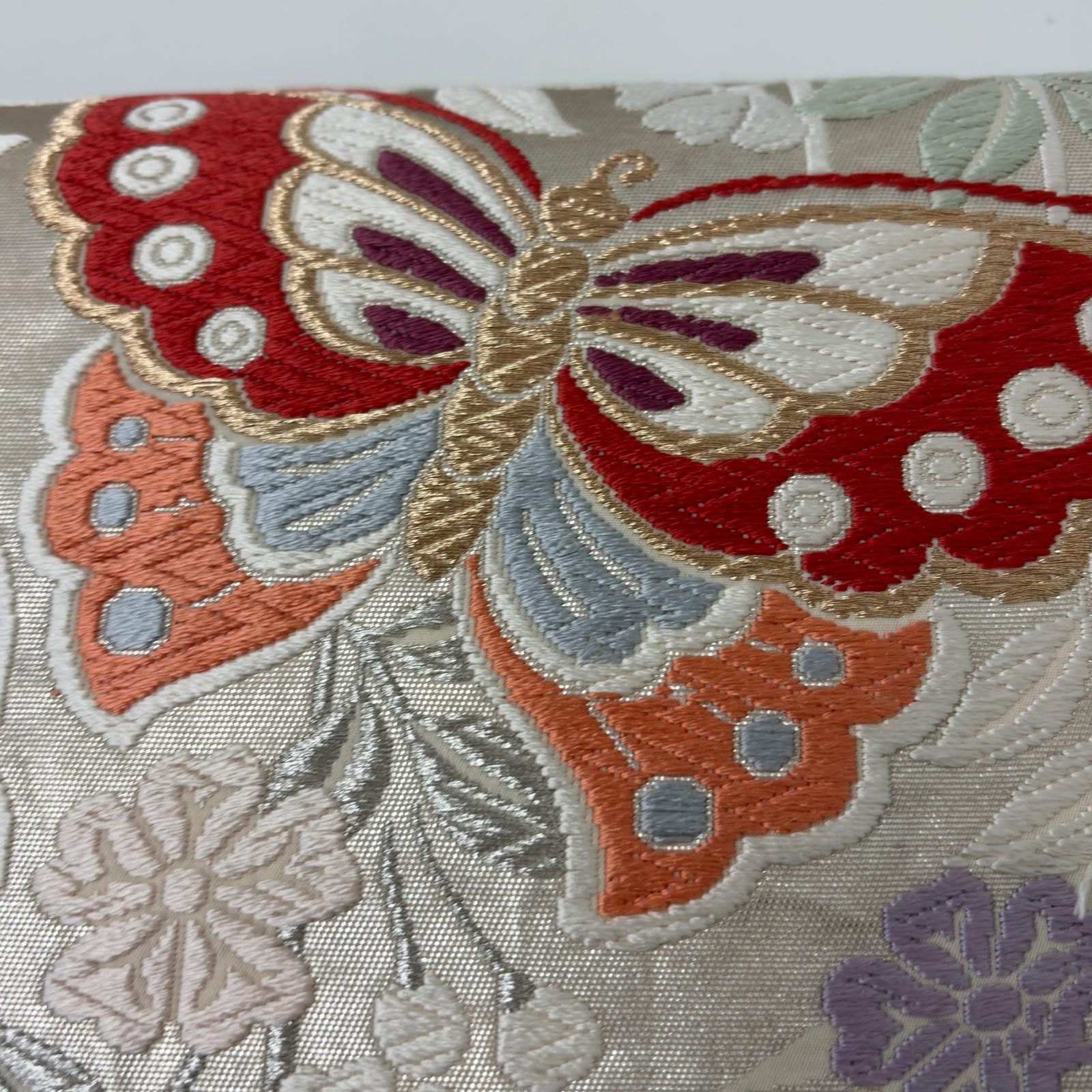 豪華唐織 袋帯 正絹 大胆な蝶 花草文 六通 MA-4227 - メルカリ