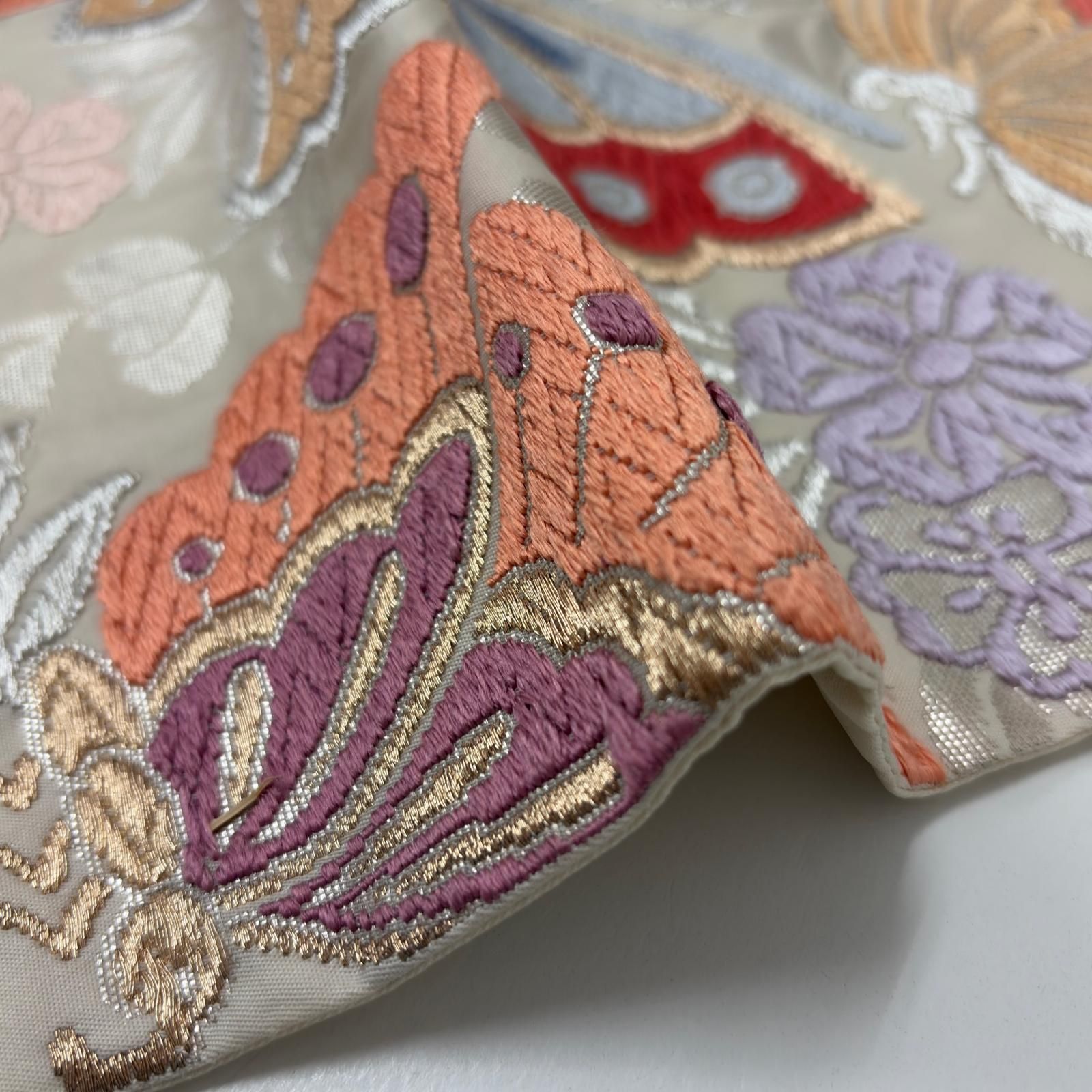 豪華唐織 袋帯 正絹 大胆な蝶 花草文 六通 MA-4227 - メルカリ