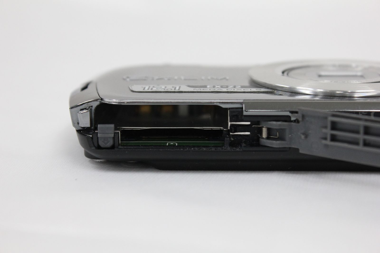 返品保証】 カシオ Casio EXILIM EX-Z2 3x コンパクトデジタルカメラ