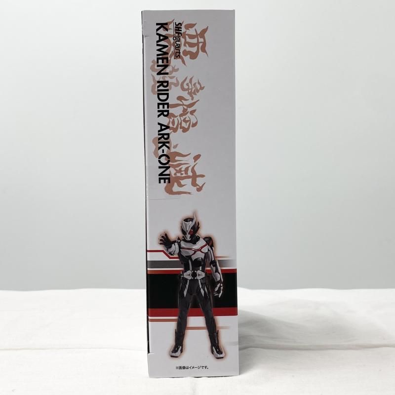 中古】未開封 S.H.Figuarts 仮面ライダーアークワン バンダイ 仮面
