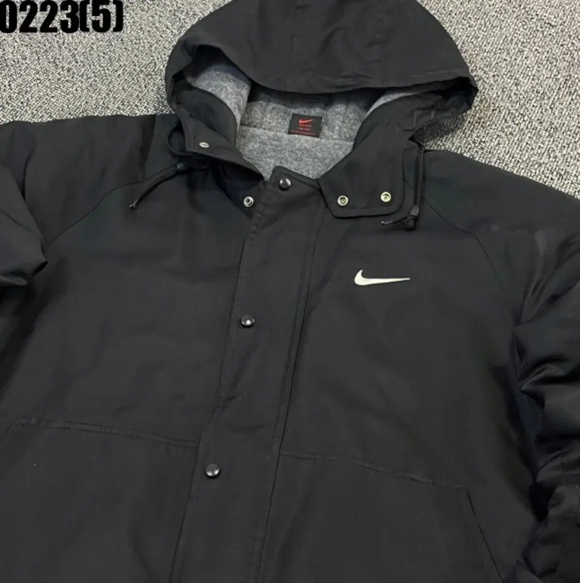 ナイキ フード ブラック ダウン アウター m 0223 - メルカリ
