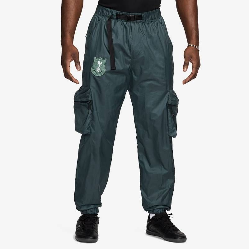 【送料無料・匿名配送】Nike ナイキ トッテナム 24/25 テック ウーブンパンツ トラックパンツ ナイロンパンツ ジョガーパンツ 緑 新品 正規品 並行輸入 日本未発売