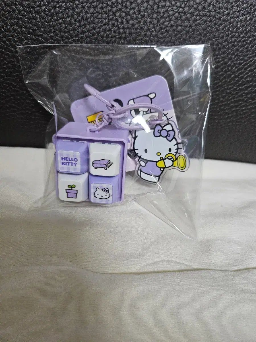 ハローキティ キーキャップ キーホルダー PURPLE パープル