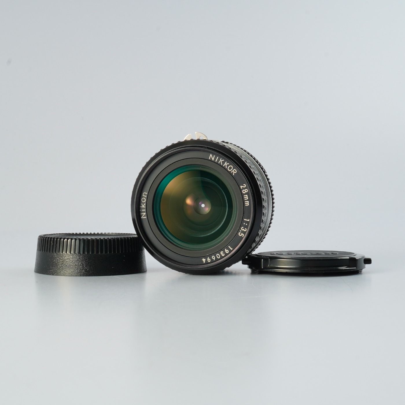 Nikon Ai NIKKOR 28mm F3.5 広角単焦点レンズ C070 Nikon New NIKKOR
