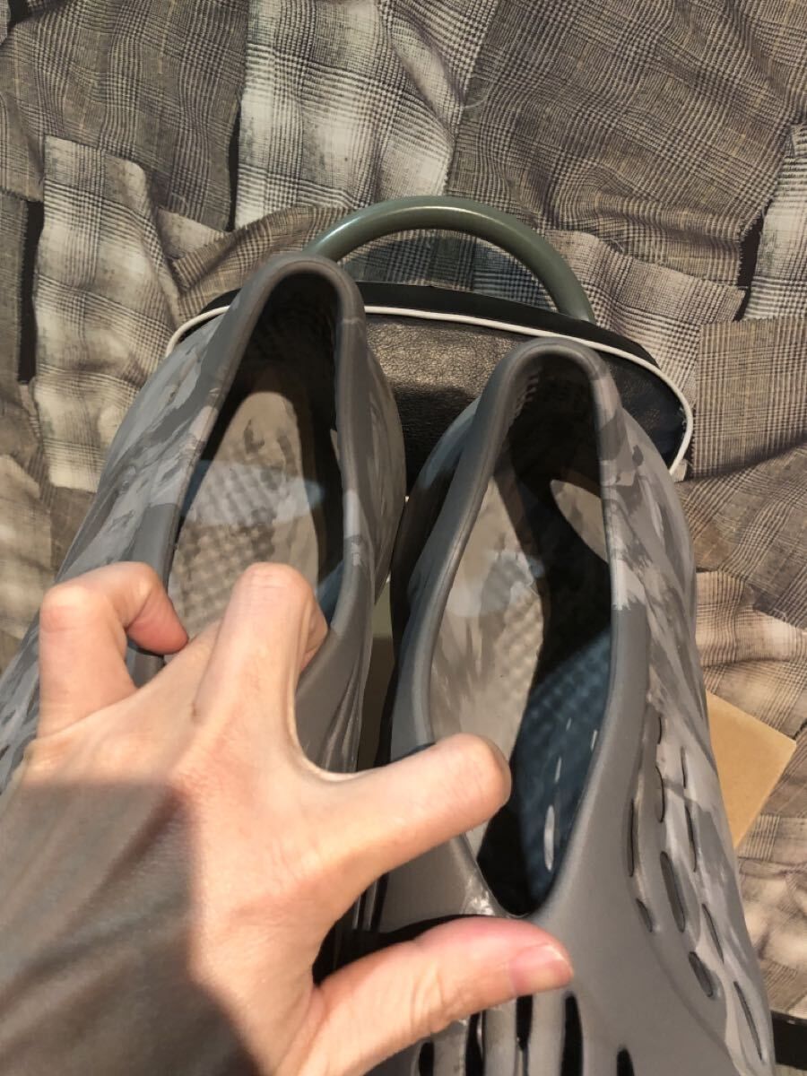 福岡出品 adidas YEEZY Foam Runner MX Granite アディダス イージー