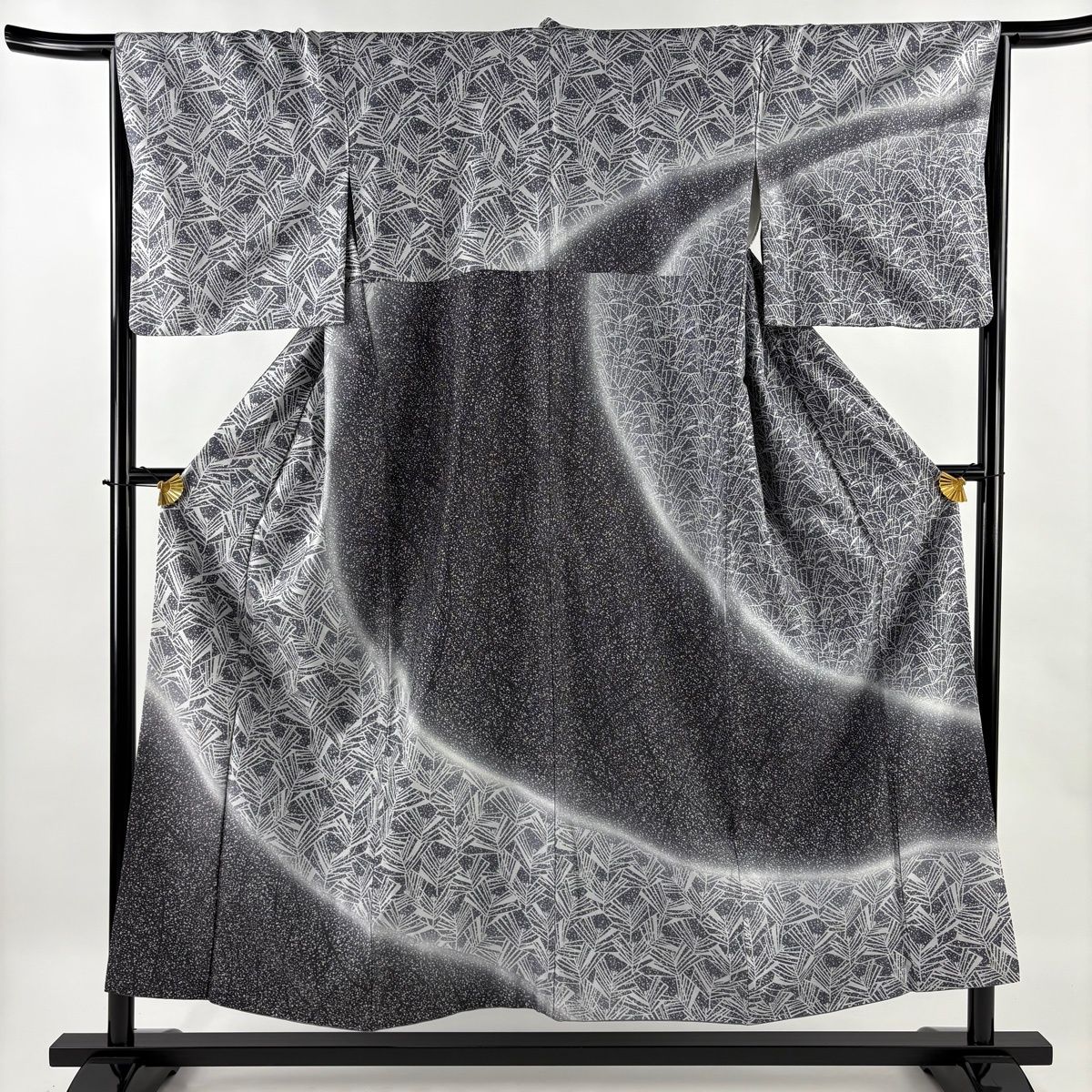 訪問着 身丈154cm 裄丈66cm M 袷 白山紬地 証紙 若松 幾何学 黒灰 正絹