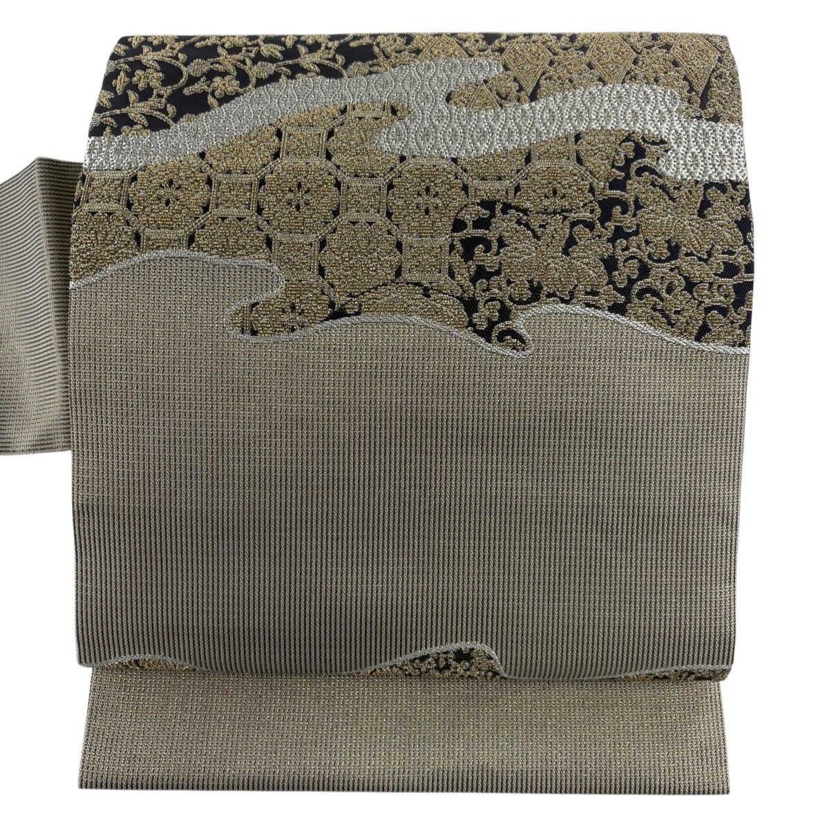 美品】 名古屋帯 秀品 金華山 蜀江華文 華唐草 金糸 草木染 金茶 正絹