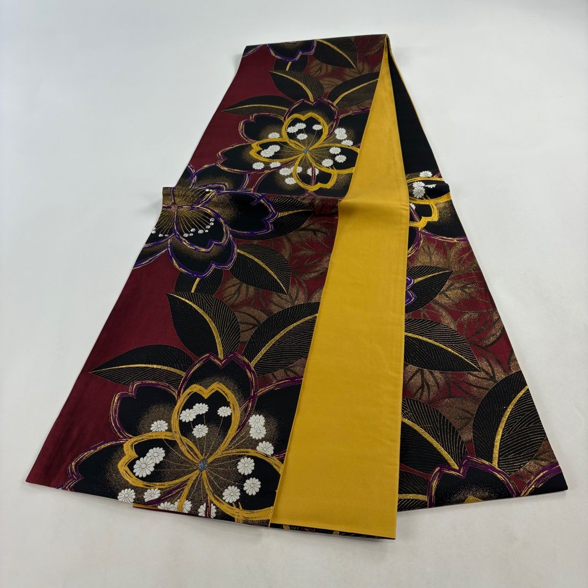 袋帯 秀品 桜 箔 茜色 六通 正絹 【中古】 - メルカリ