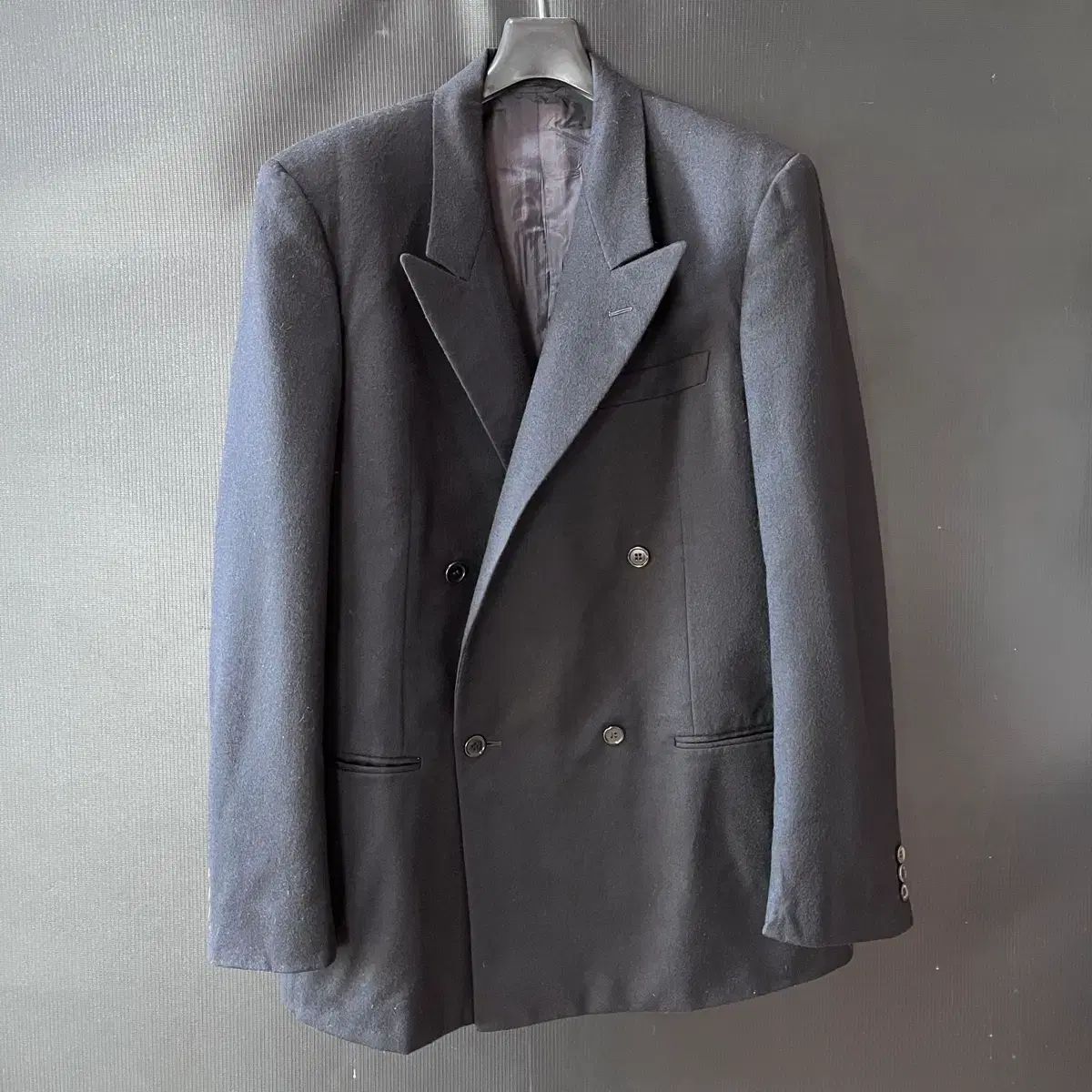 IT50) CORNELIANI コルネリアーニ メインLINE ダブルブレスト
