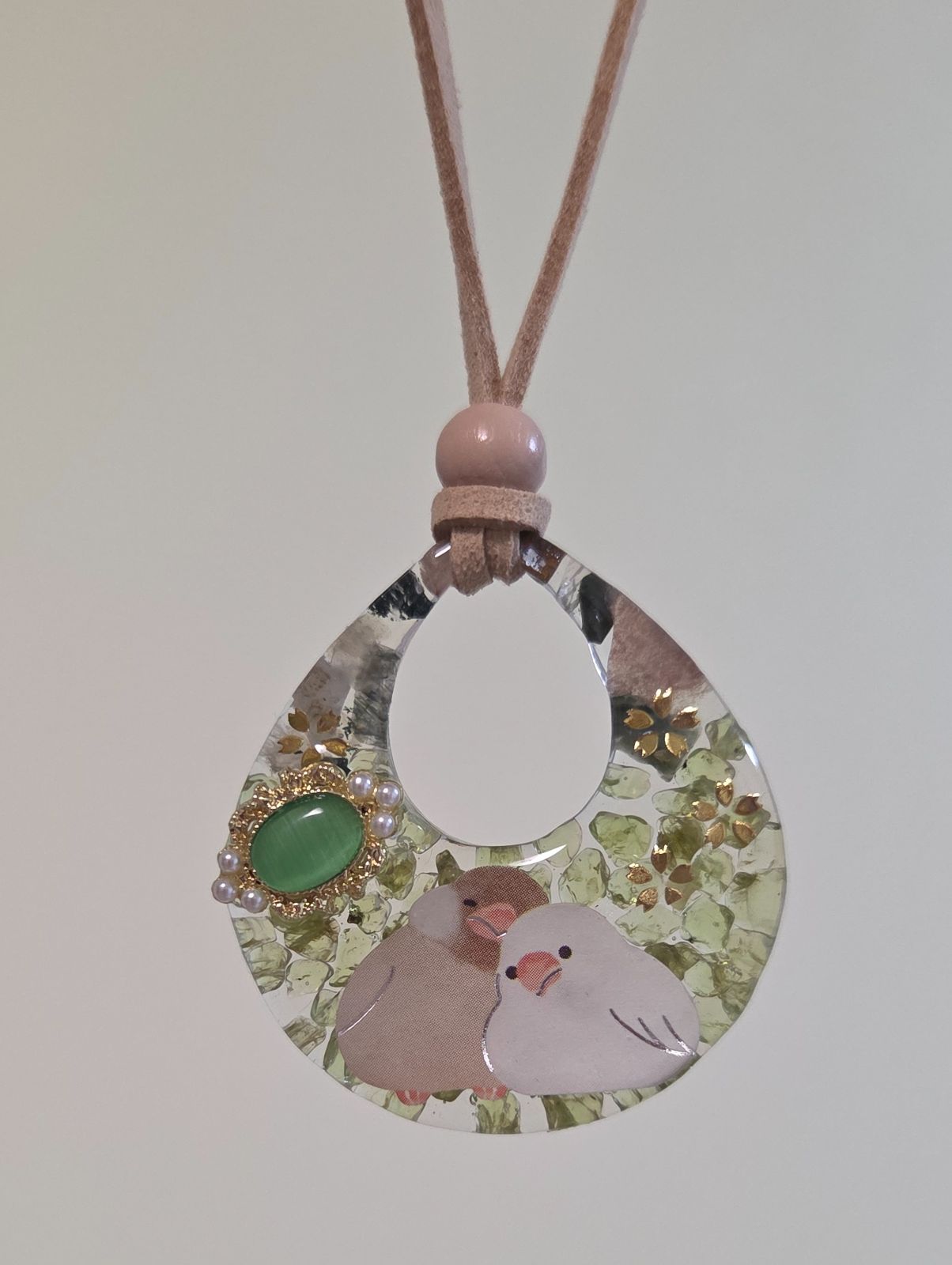 文鳥ちゃん天然石レジンネックレス✨ ペリドット使用 かわいい