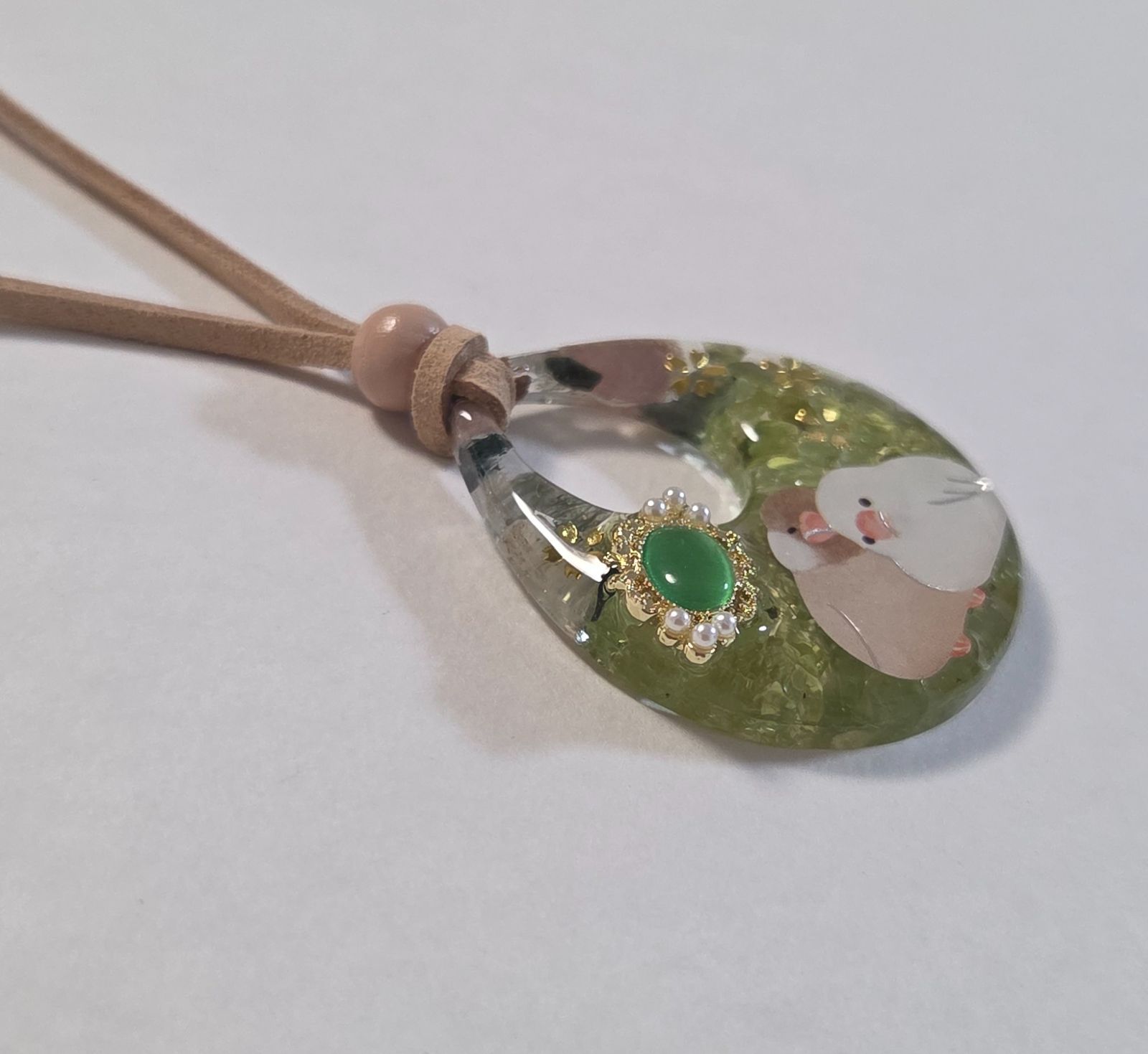 文鳥ちゃん天然石レジンネックレス✨ ペリドット使用 かわいい