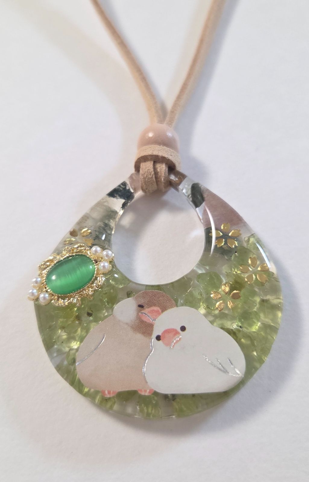 文鳥ちゃん天然石レジンネックレス✨ ペリドット使用 かわいい