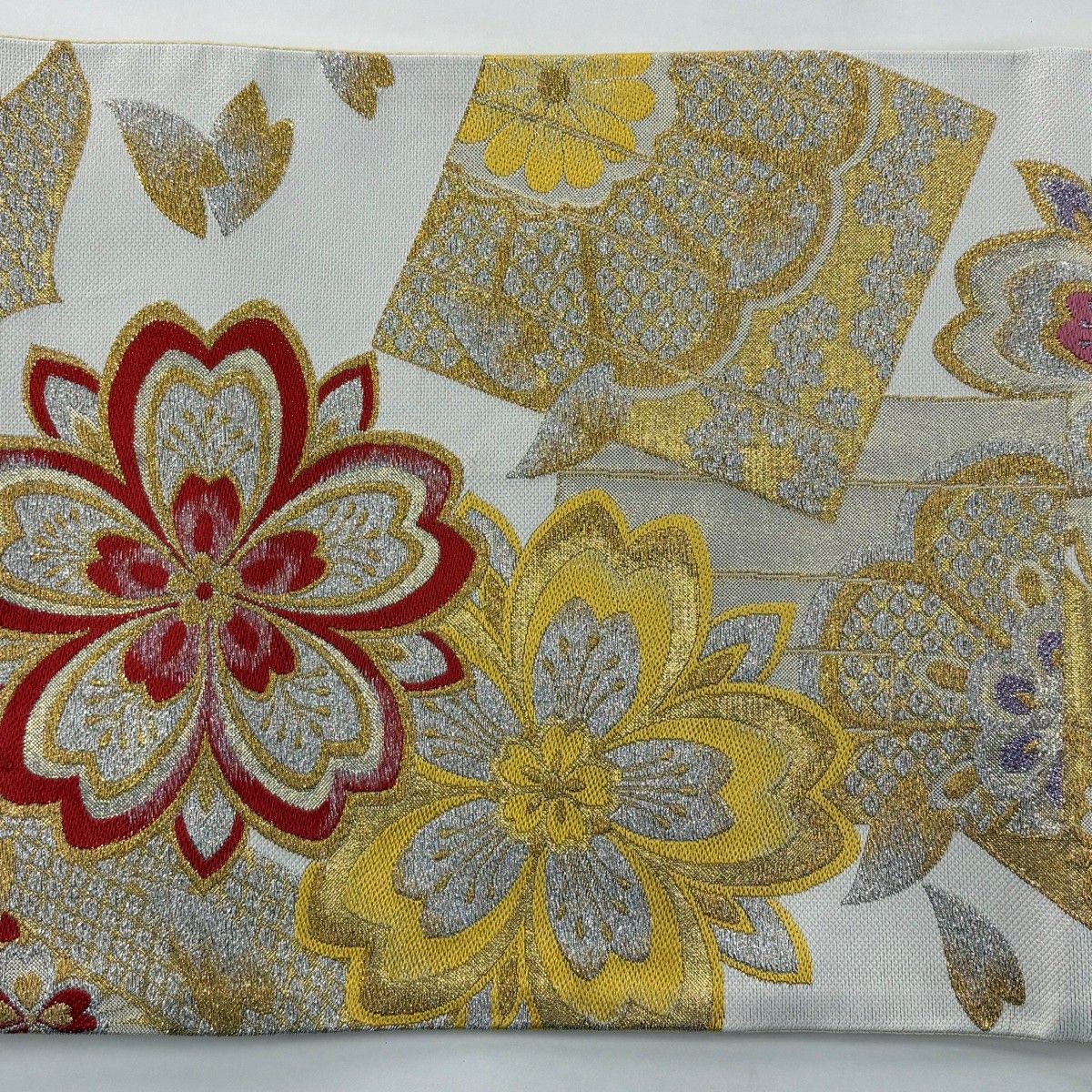 美品】 袋帯 秀品 振袖向き 桜 源氏香 金銀糸 箔 白 六通 正絹 【中古
