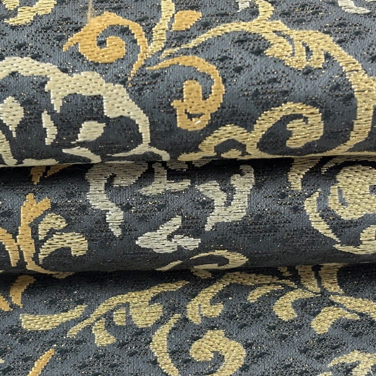 袋帯 秀品 華文 鳥 金糸 墨色 六通 正絹 【中古】 - メルカリ