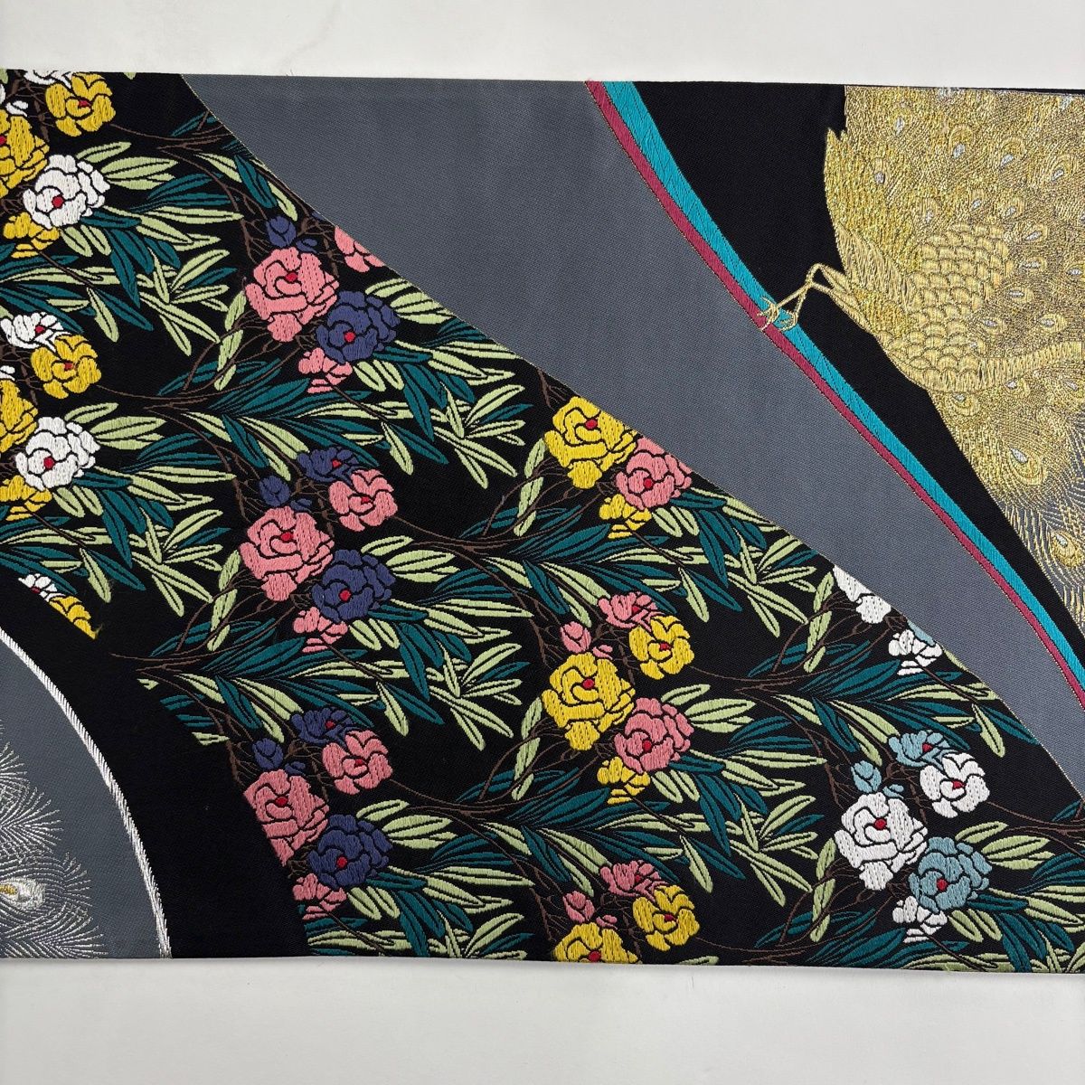 袋帯 秀品 孔雀 草花 金銀糸 箔 黒 六通 正絹 【中古】 - メルカリ