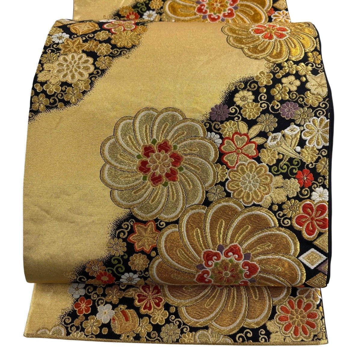 袋帯 秀品 振袖向き 菊 宝尽くし 金糸 箔 金色 六通 正絹 【中古 袋帯 秀品 振袖向き 菊 宝尽くし 金糸 箔 金色 六通 正絹 【中古