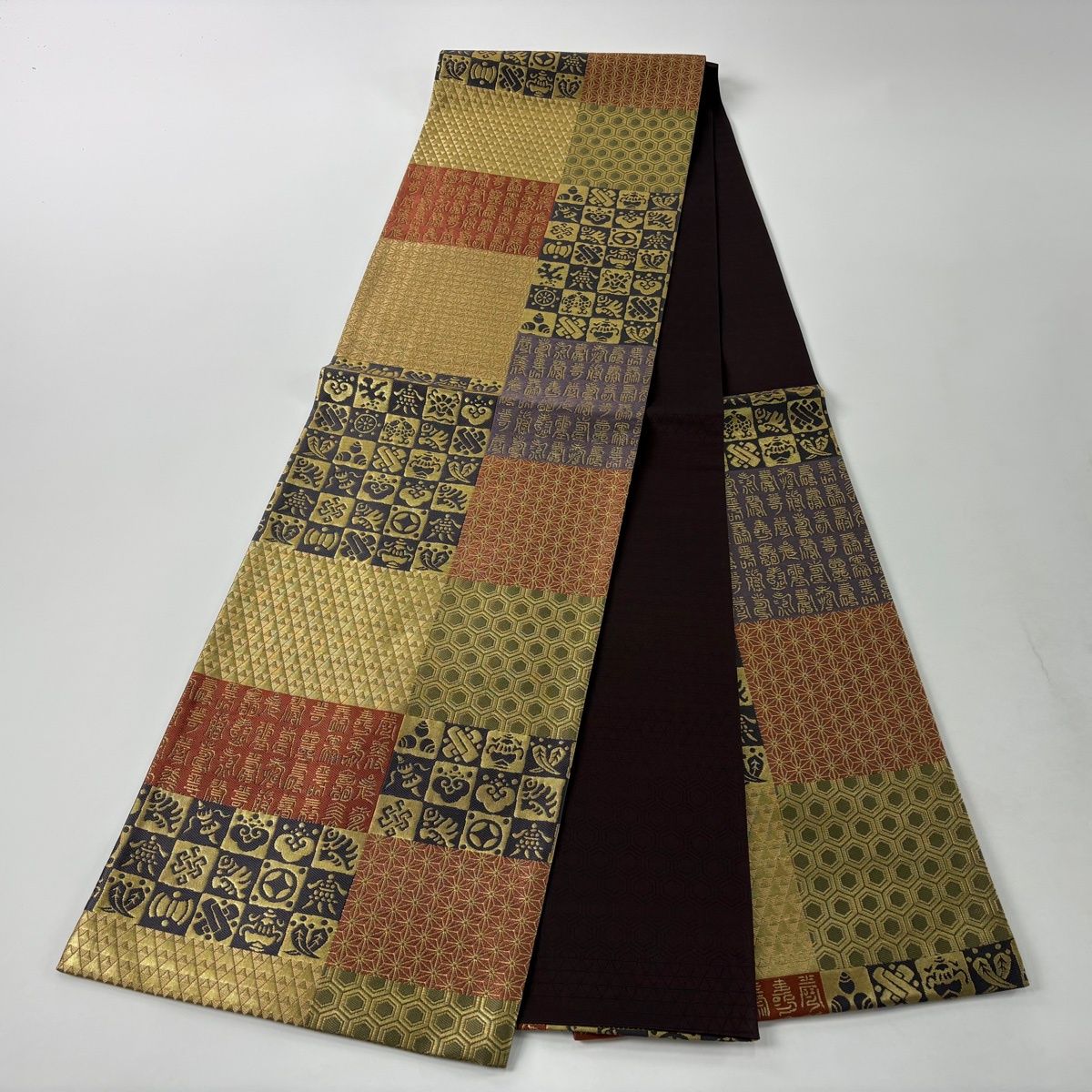 美品】 袋帯 秀品 宝尽くし 文字 箔 金色 六通 正絹 【中古】 - メルカリ