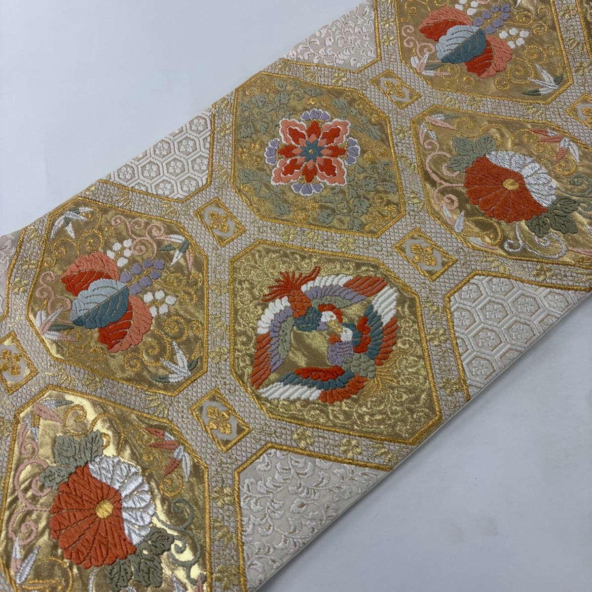 袋帯 秀品 蜀江華文 向かい鳥 金銀糸 唐織 金色 六通 正絹 【中古