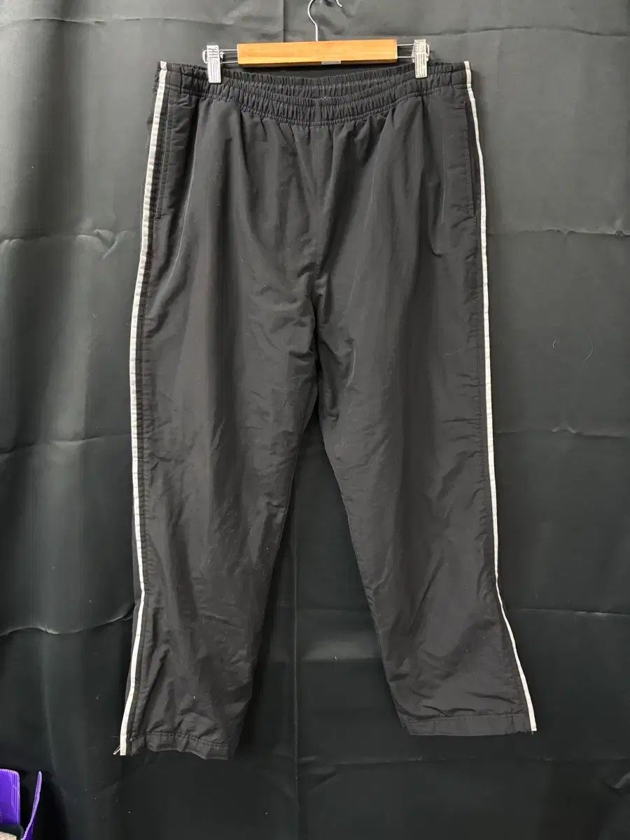 ナイキ オールドスクール トレーニングパンツ