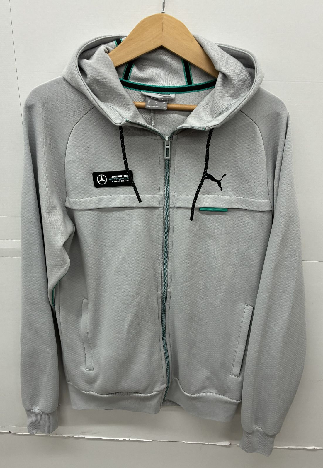 中古 プーマ Mercedes AMG PETRONA ジップパーカー Sサイズ 434906-02