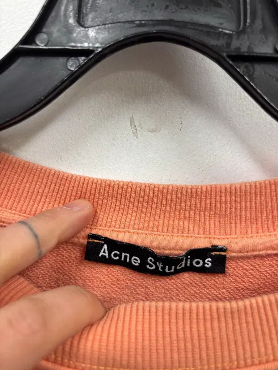 Acne Studios アクネストゥディオズ フェイスロゴ スウェット M - メルカリ