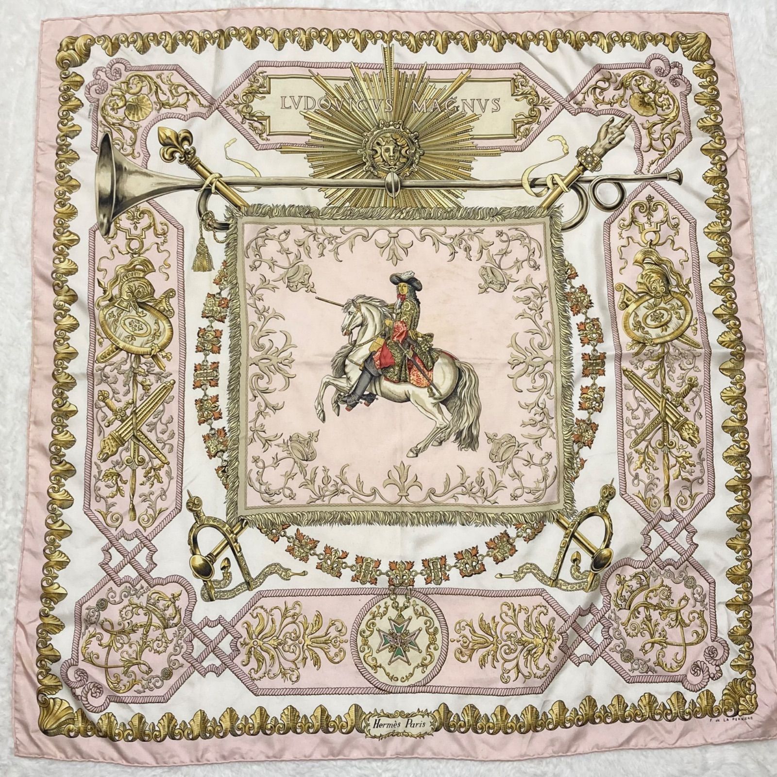 HERMES エルメス カレ90 LVDOVICVS MAGNVS 偉大なるルイ 大判スカーフ