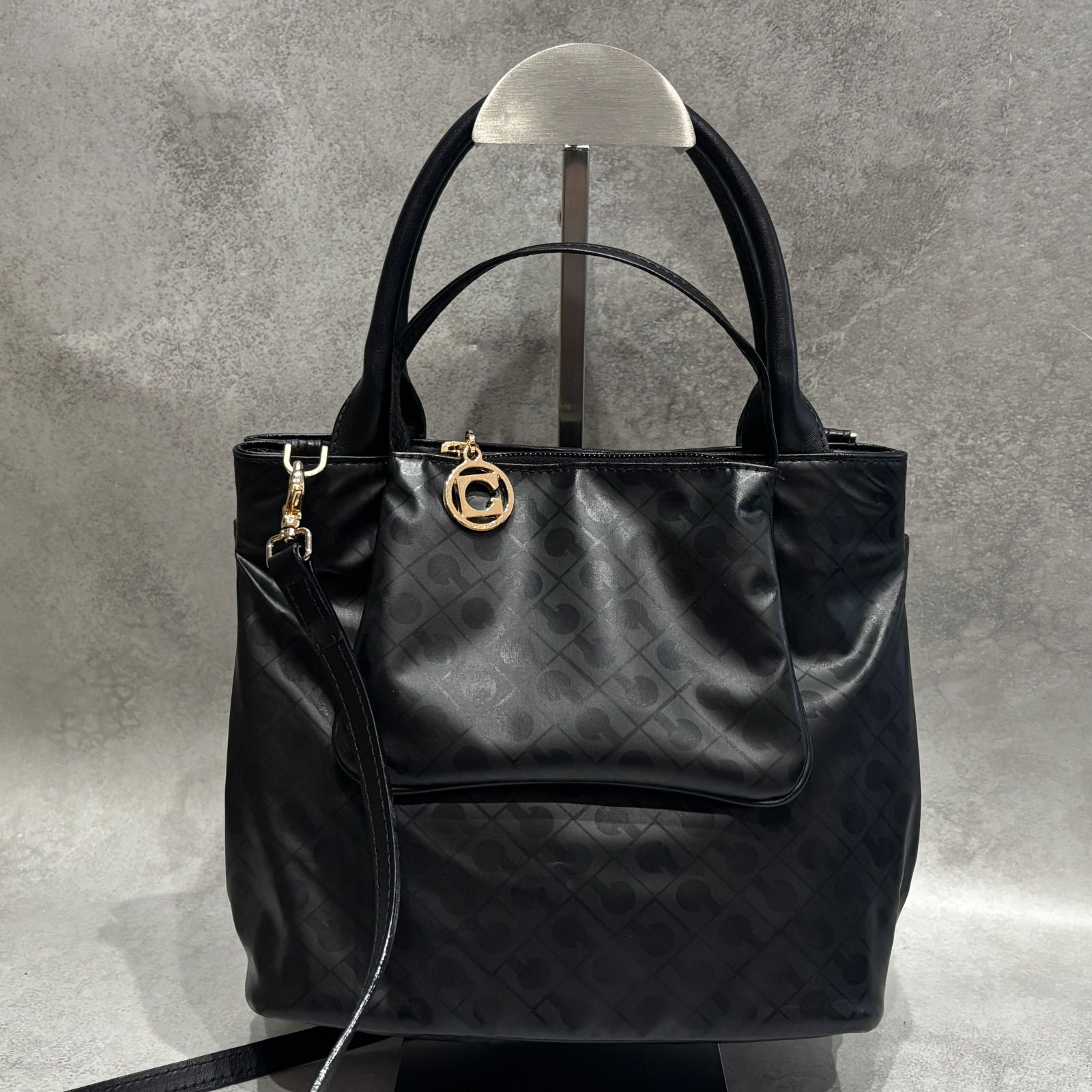 ゲラルディーニ　ソフティ　黒 バッグ 2つポケット付き GHERARDINI ゲラルディーニ ソフティ SOFTY 2WAY ハンドバッグ