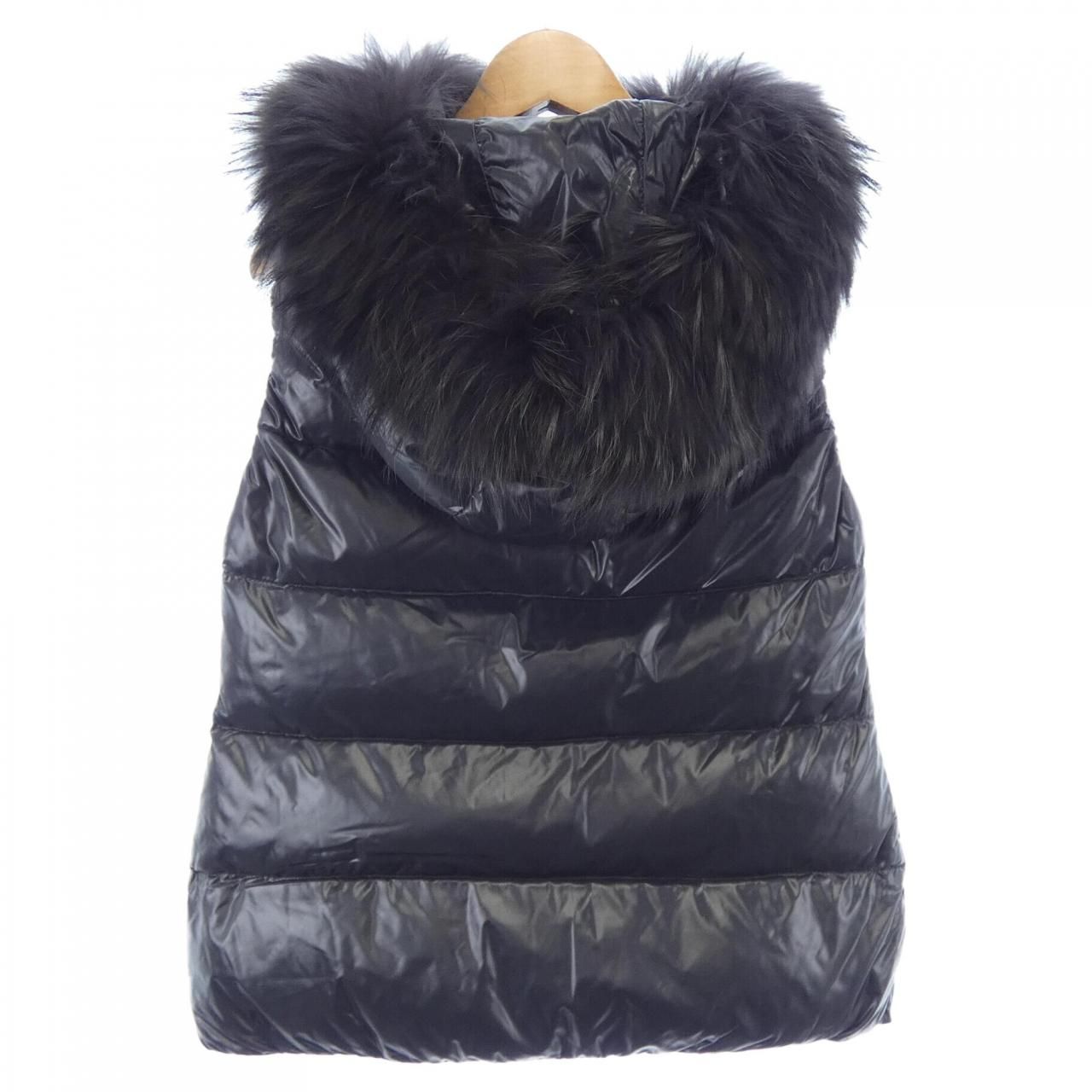 デュベティカ DUVETICA GOCCIA ダウンベスト - メルカリ