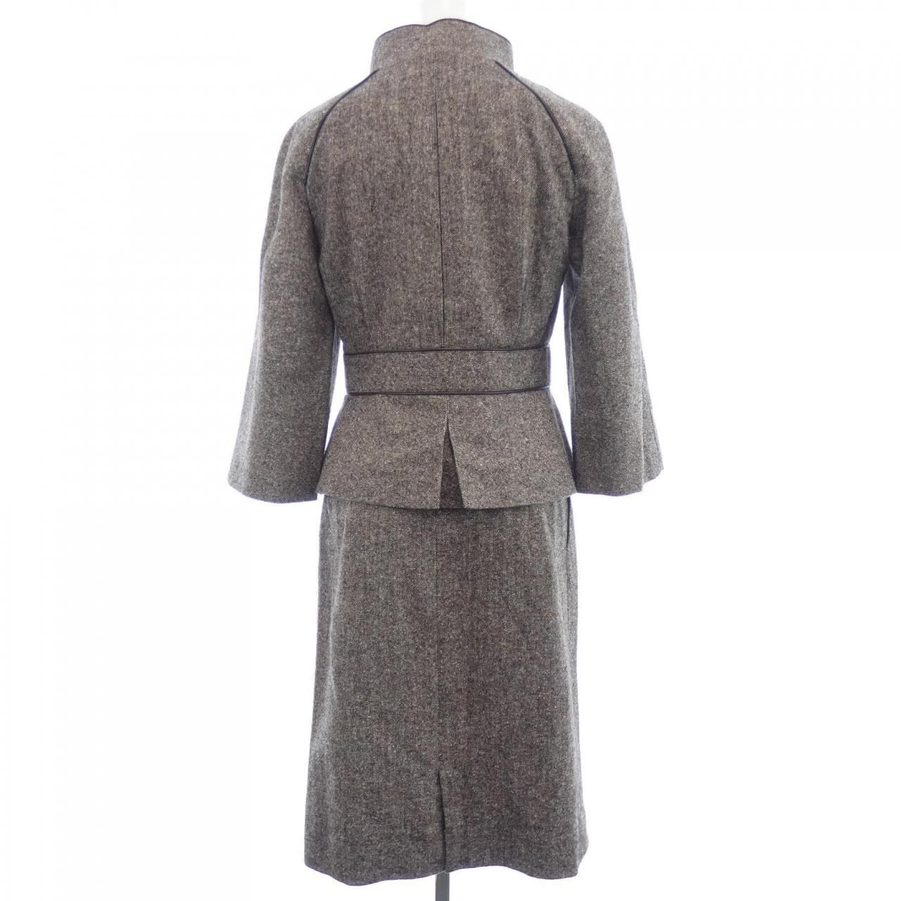 ミスアシダ miss ashida スーツ - メルカリ