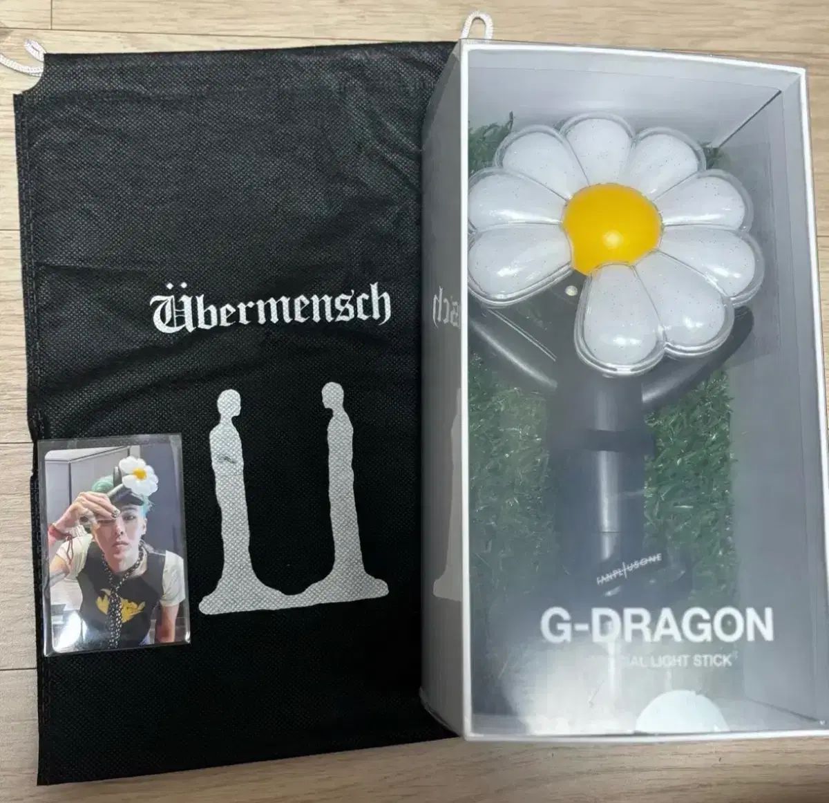 G-DRAGON（ジードラゴン） ペンライト + トレカ ポーチ - メルカリ