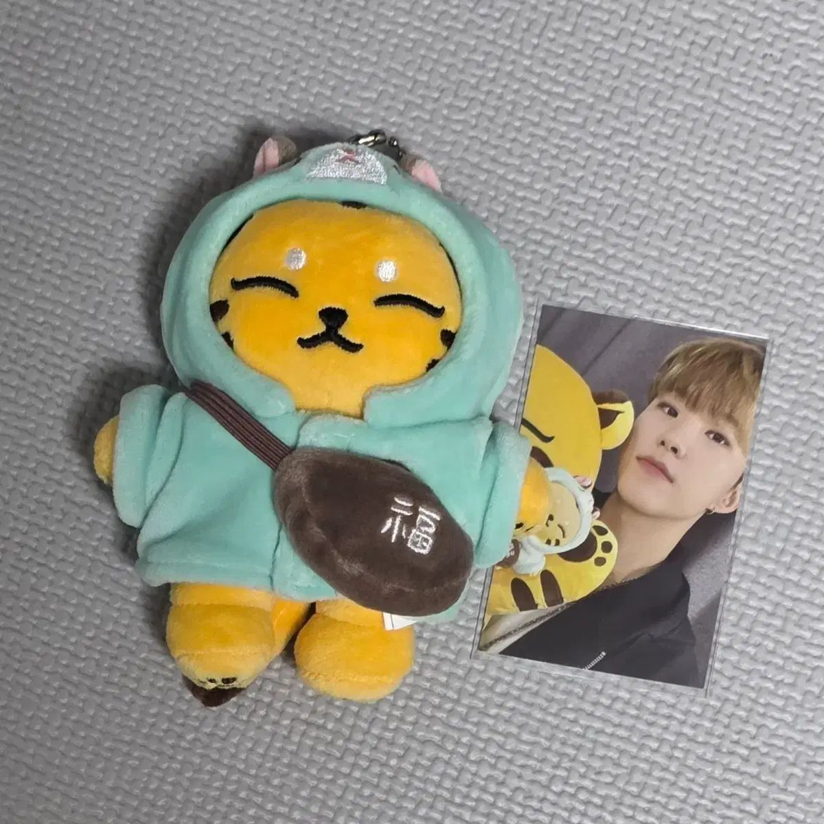 SEVENTEEN(セブンティーン・セブチ) Artemi1 Tamtamキーホルダー 出品