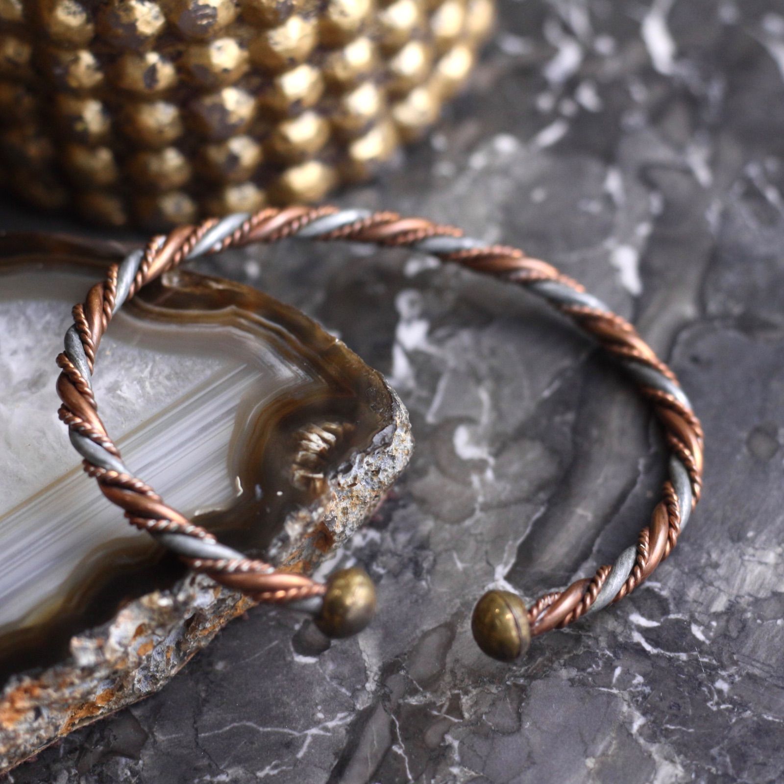USA VINTAGE TWIST DESIGN METAL BANGLE/アメリカ古着ツイストデザイン 