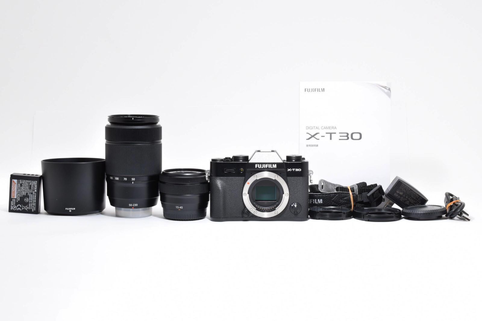 □極上品□ FUJIFILM X-T30ダブルズームレンズキット ブラック X