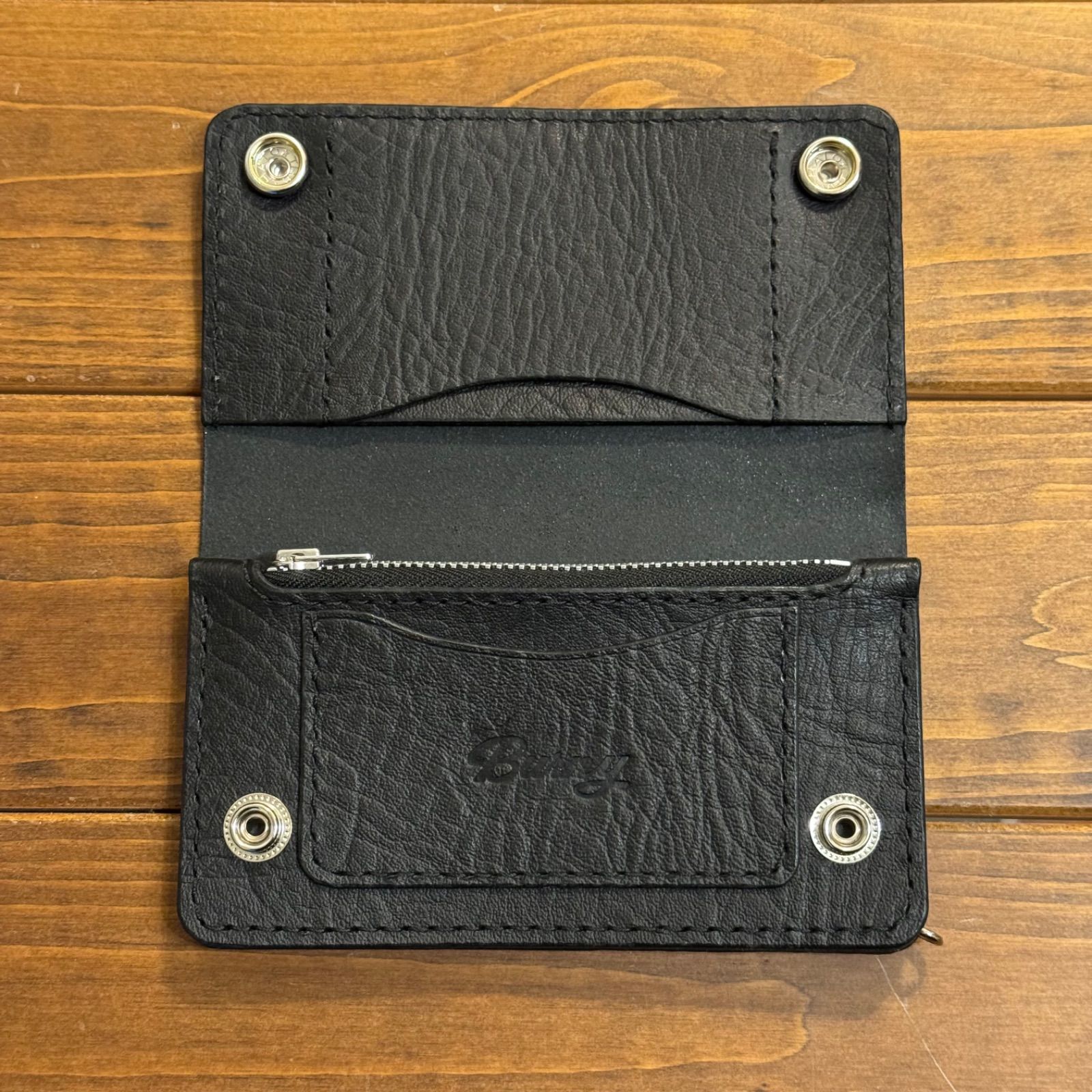 MTW-03】ミドルトラッカーウォレット 3層 シボ フラップ裏有り - メルカリ