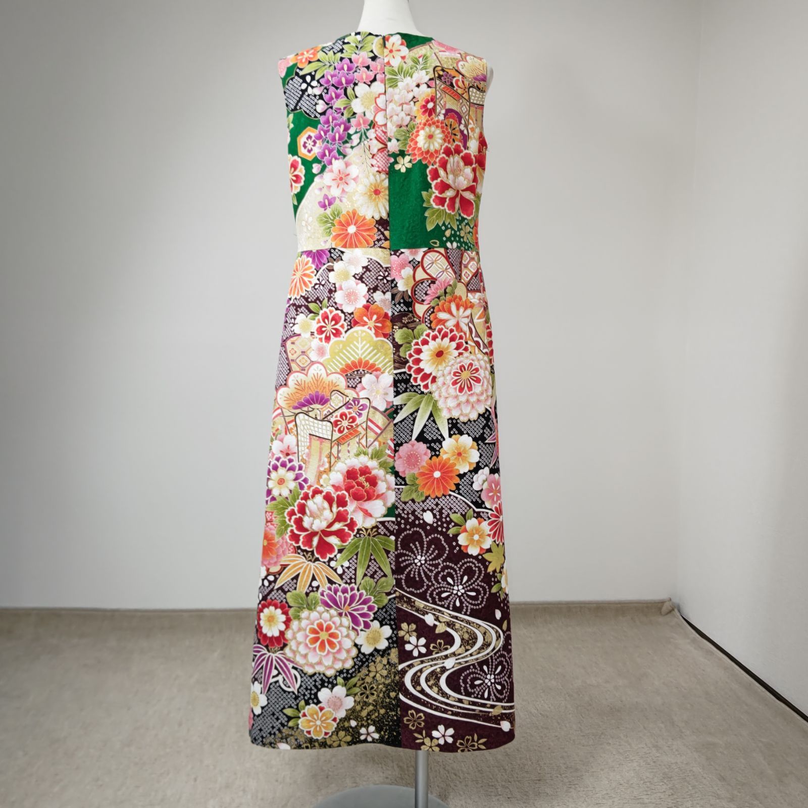 zunezune 振袖ドレス ノースリーブ 着物リメイクワンピース 豪華な柄2
