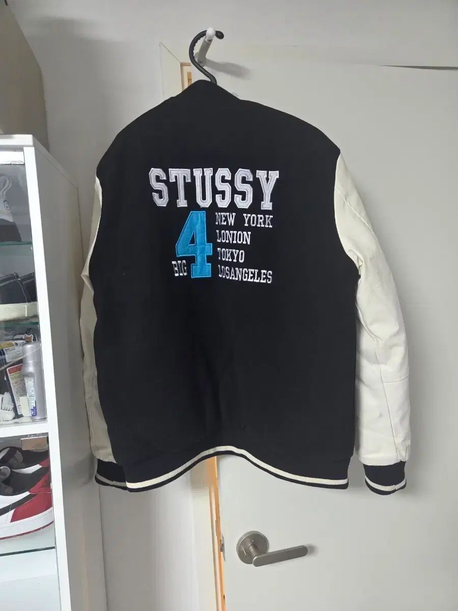 オールド STUSSY BIG4 スタジャン - メルカリ