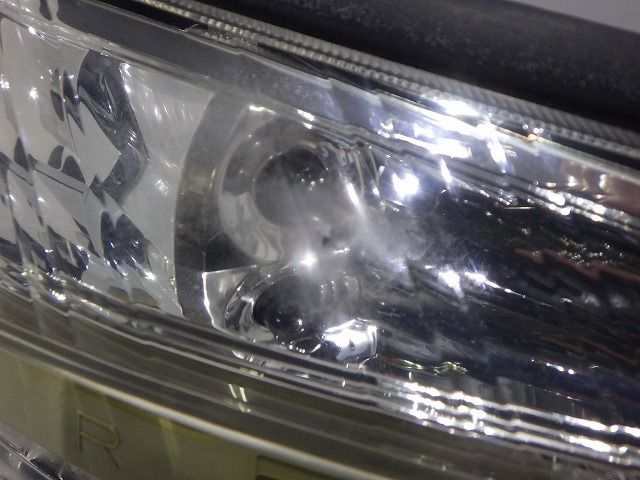 70系 ヴォクシー ヘッドライト左右 HID ZRR70/75 前期 28-203 VK 81145