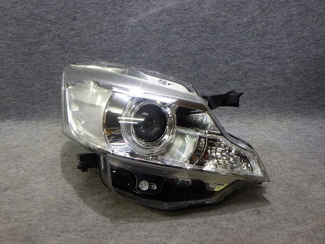 スペーシアカスタム 右ヘッドライト HID MK32S MK42S 1872 N6 35100