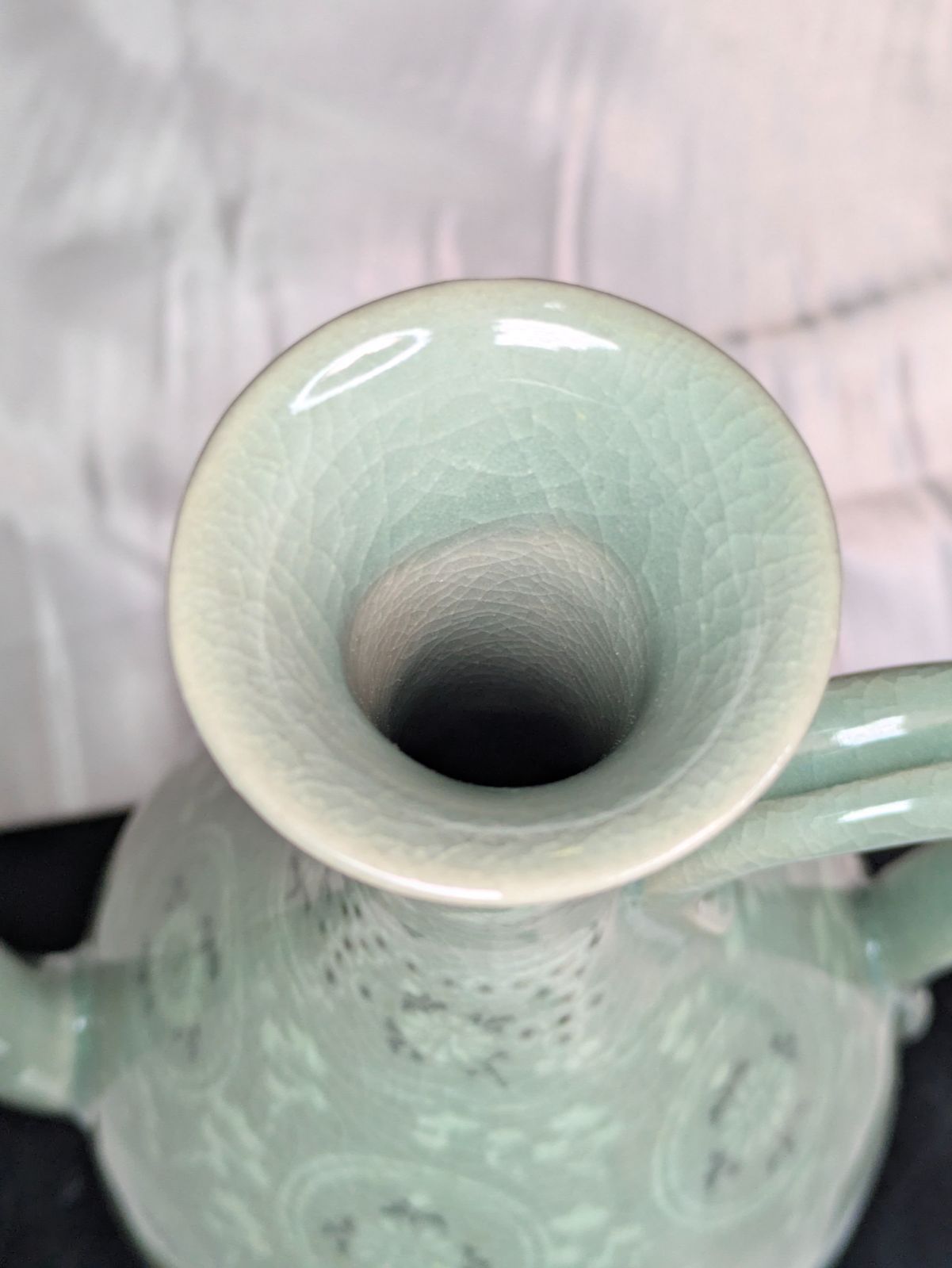 泉作 高麗青磁 菊花雲鶴文 水注 翡翠色 貫入 共箱付 デッドストック